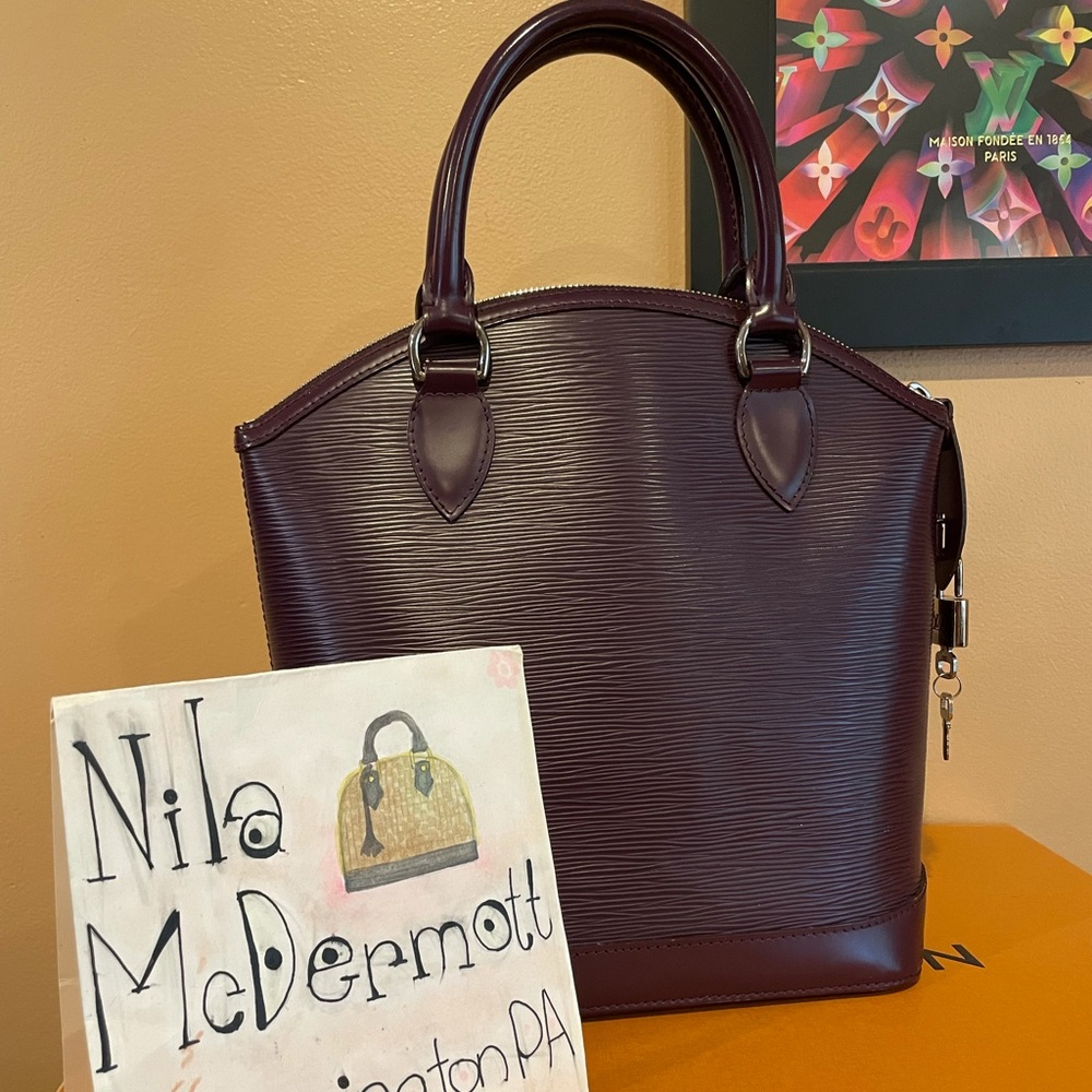 🛑 Sold 🛑 Beautiful Lock it Pm Epi